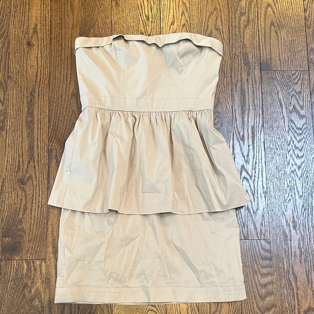 BCBGMaxAzria Huxley Strapless Beige Peplum Dress Size 8‎